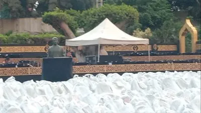 عاجل.. الأوبرا تؤمن مسرح مهرجان الموسيقى العربية بالبلاستيك تجنبا لتعرضها للأمطار