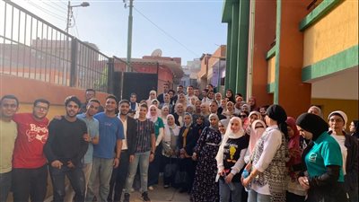زيارات ميدانية لطلاب جامعة القاهرة لمتابعة إنجازات مبادرة حياة كريمة بقرى الجيزة