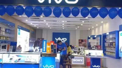 تحت التهديد.. شركة فيفو الصينية تنهي عقود عدد من مشرفي المبيعات وتهدر حقوقهم