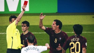 غرائب كأس العالم.. معركة نورمبيرج شهدت 4 كروت حمراء و16 إنذارا