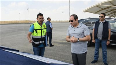 شاهد.. تفاصيل توجيهات الرئيس السيسي خلال تفقده لمدينة السيارات المتكاملة 