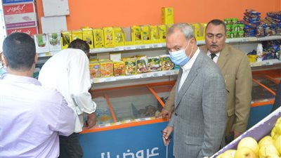 محافظ القليوبية: تحرير 7 محاضر لمحال تجارية لعدم الإعلان عن الأسعار 