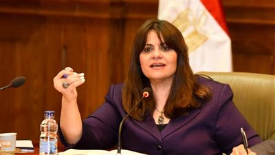 استقبلت سفيرنا في فرنسا والتقت جاليتنا بأمريكا.. تفاصيل نشاط وزيرة الهجرة في أسبوع