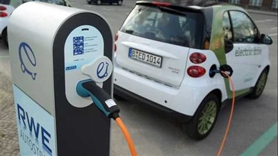 خبير: مصر تمتلك البنية الأساسية لصناعة السيارات الكهربائية (فيديو)