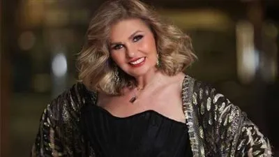 بسبب فستانها … يسرا تتصدر تريند 