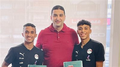 المصري يوقع عَقدي احتراف لثنائي منتخب الناشئين حسام حسن وعمرو عبد الصمد