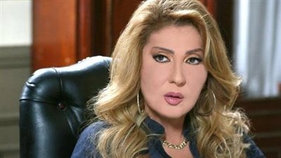 بالأحمر... نادية الجندي تتألق في أحدث ظهور لها