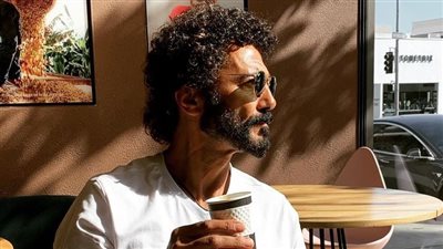 خالد النبوي يروج لعمله الجديد 