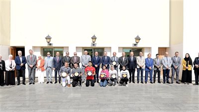 مجلس جامعة المنصورة يكرم المتفوقين رياضيا والحاصلين على بطولات دولية