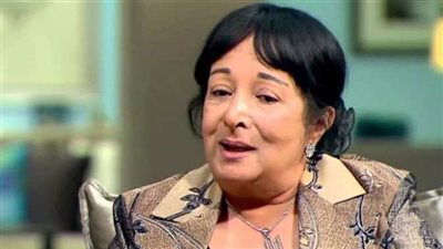 الفنانة سميرة عبد العزيز لـ خط أحمر: اختيار فريق العمل مسؤولية المخرج وليس الفنان