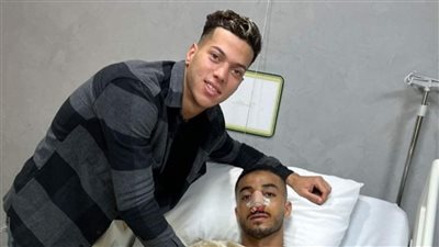 عاجل.. والد نجم الأهلي يكشف مفاجأة عن زيارة إمام عاشور لنجله