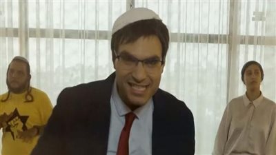 التلفزيون الإسرائيلي يسرق أغنية أحمد سعد 