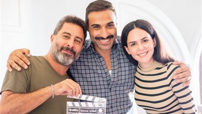 برفقة ركين سعد وهادي الباجوري..أحمد فهمي يروج لمسلسله الجديد 