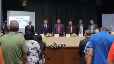 رئيس الطائفة الإنجيلية يشهد اللقاء التثقيفى لأمانة المدارس حول تغيرات المناخ