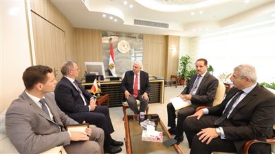 وزير التعليم العالي يلتقي السفير البولندي بالقاهرة