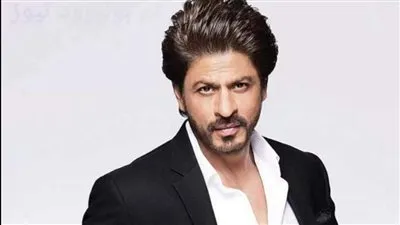 من وسط ملايين.. شاروخان يحتفل بعيد ميلاده ويعلق: جعلتوني أشعر بأنني مميز جدا