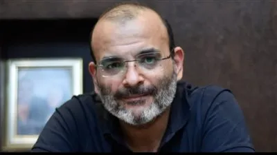 بعد تعليق أمير رمسيس على صلاة الريد كاربت.. أيمن بهجت قمر: 