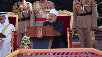 شيخ الأزهر يدعو إلى وقف الحرب الروسية الأوكرانية لسلام العالم واستقراره