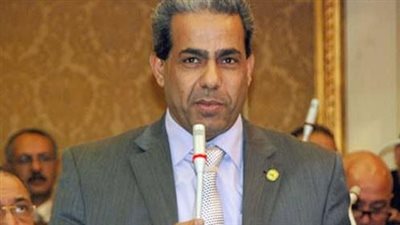 برلماني سابق يطالب بتوثيق الطلاق.. ومحام يقدم حلًا للنفقة (فيديو)