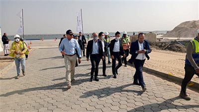 اقتصادية قناة السويس تلتقي وفد شركة تويوتا تسوشو اليابانية 