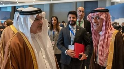 وزير الدولة للشؤون الخارجية السعودية يزور أجنحة المملكة والبحرين ومصر بمؤتمر المناخ