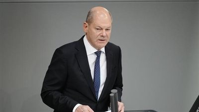 شولتس ينشر صورة سيلفي مع 