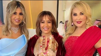 نادية الجندي مع تقلا شمعون وبوسي شلبي من المهرجان العربي للإذاعة والتلفزيون..(صور)