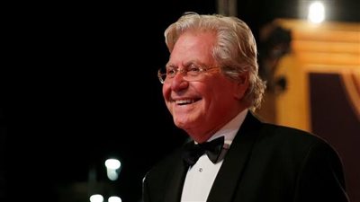 حسين فهمي: السخرية من صورة ميرفت أمين 