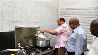 محافظ أسوان يتفقد دار الرعاية الاجتماعية للبنين