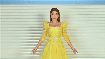 يارا تخطف الأنظار في أحدث إطلالة لها