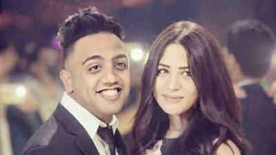 أوس أوس يهنئ زوجته بعيد ميلادها: 