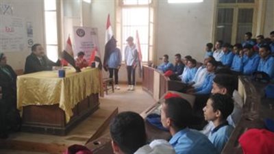  الداخلية تواصل عقد لقاءات مع طلبة المدارس للتوعية بمخاطر المواد المخدرة