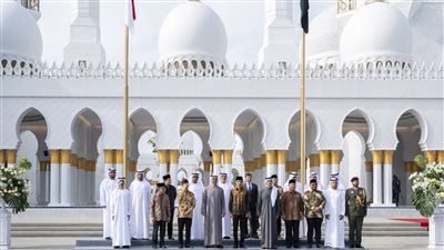 التفاصيل الكاملة حول جامع الشيخ زايد الكبير بإندونيسيا