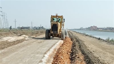 محافظ بورسعيد: بدء تطوير طريق بحرى ترعة السلام المؤدى لمستشفى 30 يونيو