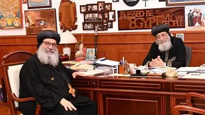 البابا تواضروس يستقبل الأنبا لوقا
