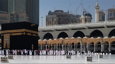 ما هو حكم العمرة وكيفية أدائها؟