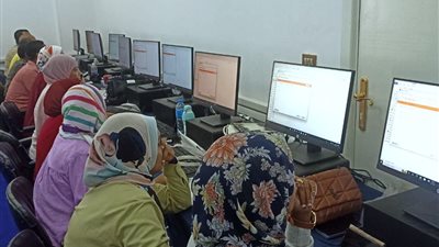  دورات تدريبية بالجهاز الإداري بأسوان 