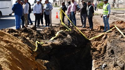 محافظ أسوان يوجه بسرعة إنهاء مشروع إحلال وتجديد خطوط مياه الشرب والصرف بكسر الحجر