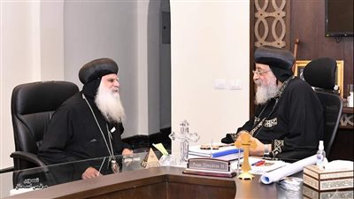 البابا تواضروس يستقبل الأنبا أغاثون