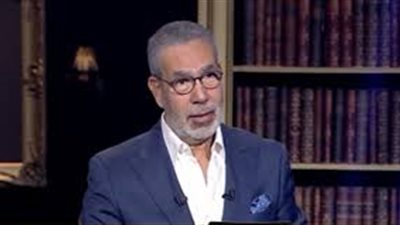 العدل: نور الشريف طلبني قبل وفاته بأيام وحملني رسالة للرئيس السيسي 