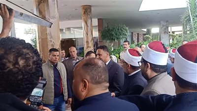 وزير الأوقاف والمفتي ومحافظ الدقهلية يشهدون تسليم الدفعة 12 من صكوك لحوم الأضاحي