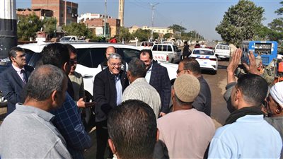  محافظ المنيا يتابع الأعمال المنتهية بكوبري الكفور بمركز مطاي 
