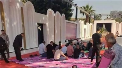 حكم غُسْل الجمعة وهل هو من الواجبات