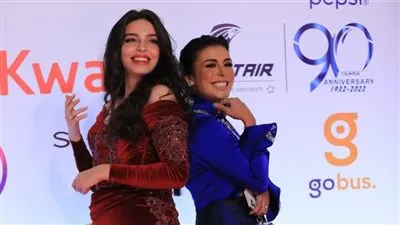 هاجر الشرنوبي وصولا عمر بطلات  