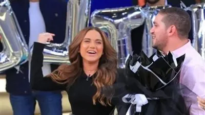 بعد خطوبتها.. رنا رئيس عبر 