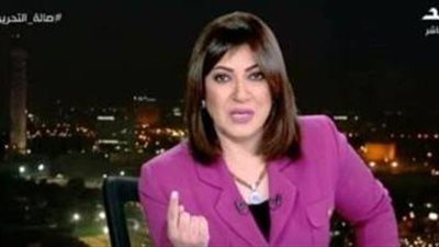 عزة مصطفى عن اعتداء شاب بالضرب على والدته: 