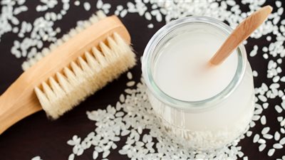 بعد حديث فنانة شهيرة عنها.. هاني الناظر يكشف: هل مياه الأرز مفيدة للشعر أم لا؟ (فيديو)