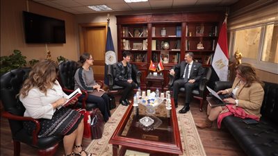 لهذا السبب.. وزير السياحة والآثار يلتقي السفيرة السويسرية بالقاهرة