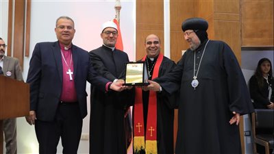 رئيس الطائفة الإنجيلية بمصر يشارك في احتفال كنيسة المقطم بمرور ١٠ سنوات على خدمة 