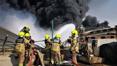 إخماد حريق اشتعل في سيارة خلف مستشفى أم المصريين بالجيزة